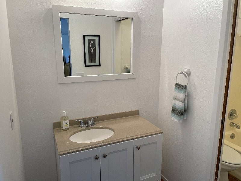 Gap 1 Bedroom 1 Bath Vanity 