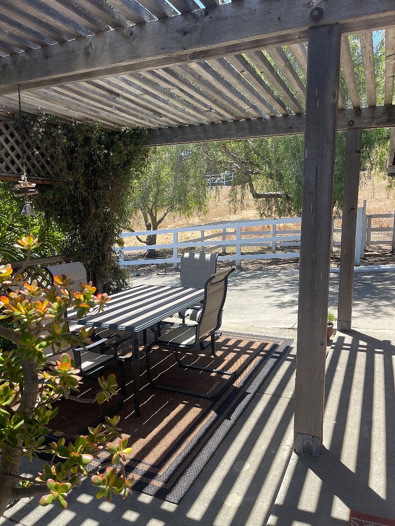 Gap 1 Bedroom 1 Bath BBQ Sitting Area