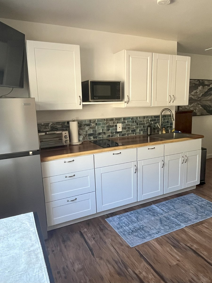 Gap Too Studio Kitchen
