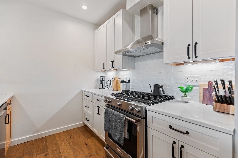 Furnished Finder property 450227_1 photo 3