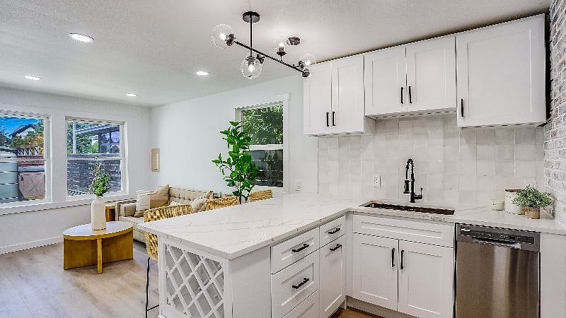 Furnished Finder property 450278_1 photo 8