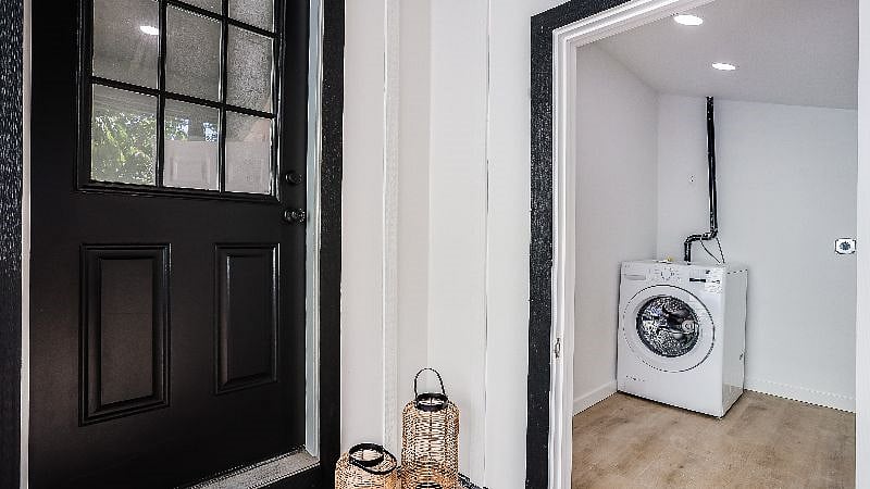 Furnished Finder property 450278_1 photo 12