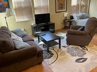 Furnished Finder property 450280_1 photo 9
