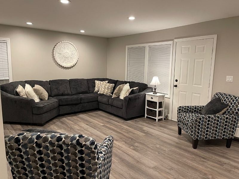 Furnished Finder property 450286_1 photo 15