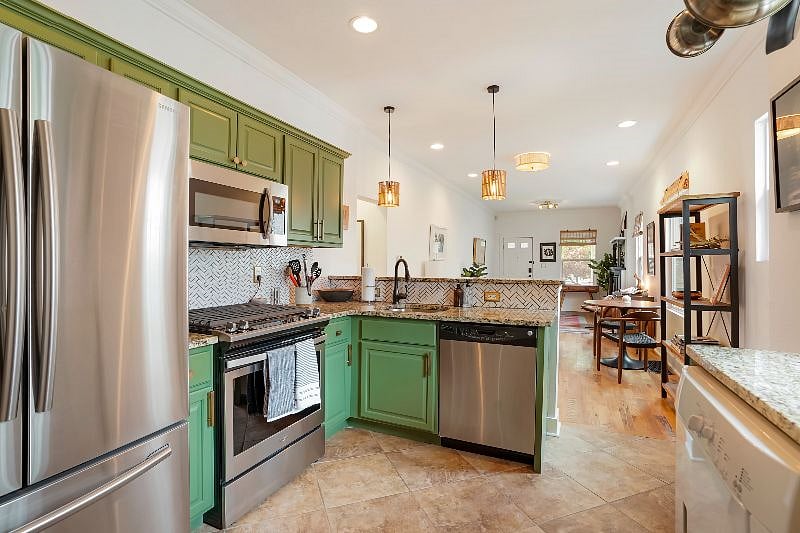 Furnished Finder property 450287_1 photo 8