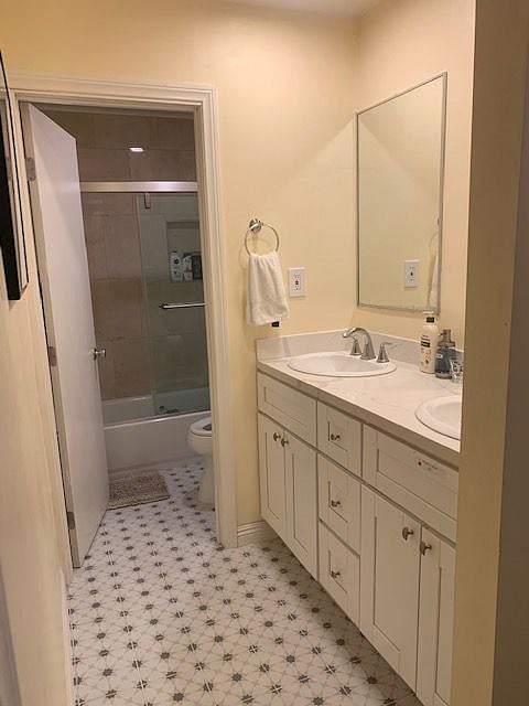 Full bathroom #2