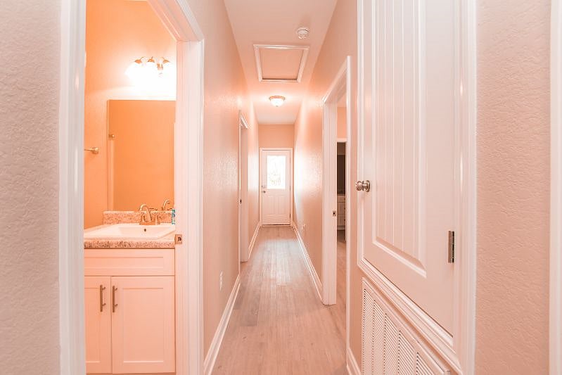 Furnished Finder property 450352_1 photo 28