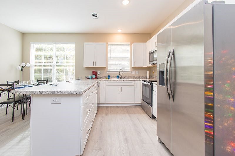 Furnished Finder property 450352_1 photo 29