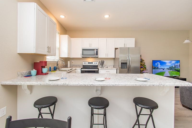 Furnished Finder property 450352_1 photo 30