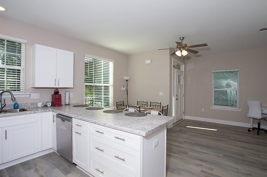 Furnished Finder property 450352_1 photo 46