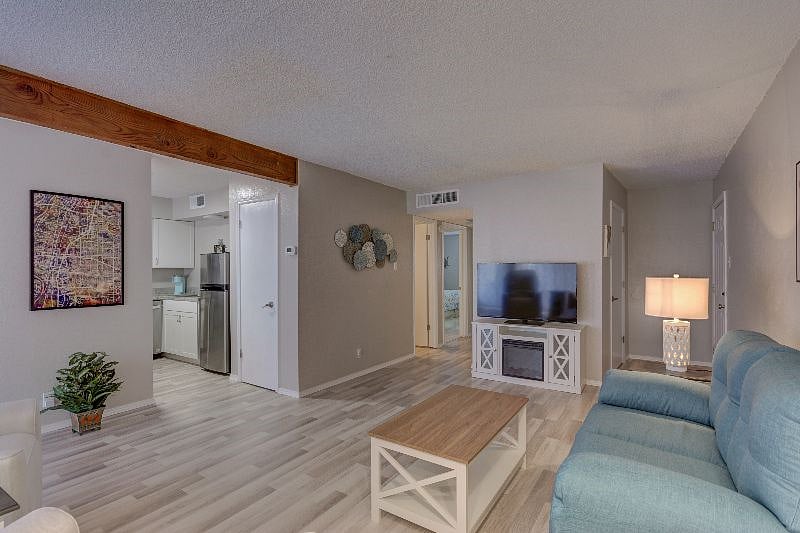 Furnished Finder property 450362_1 photo 4
