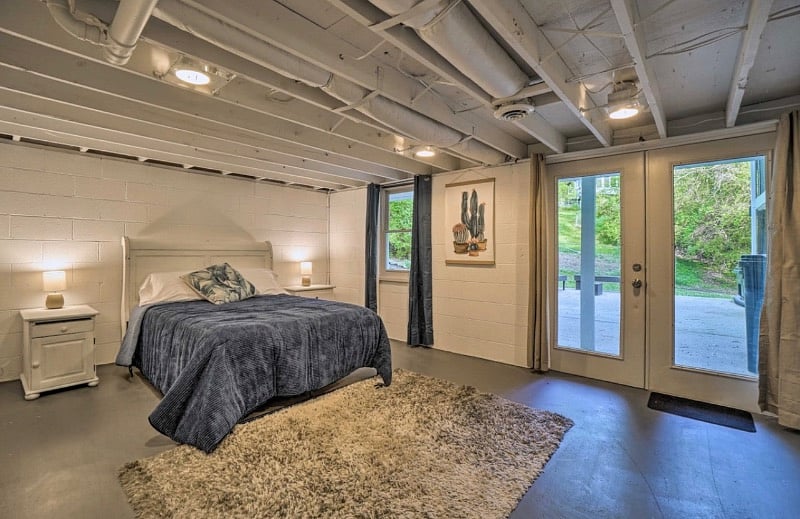 Bedroom 4 | Queen Bed | 1st Floor/Walk-out Basement | Outdoor Patio Access