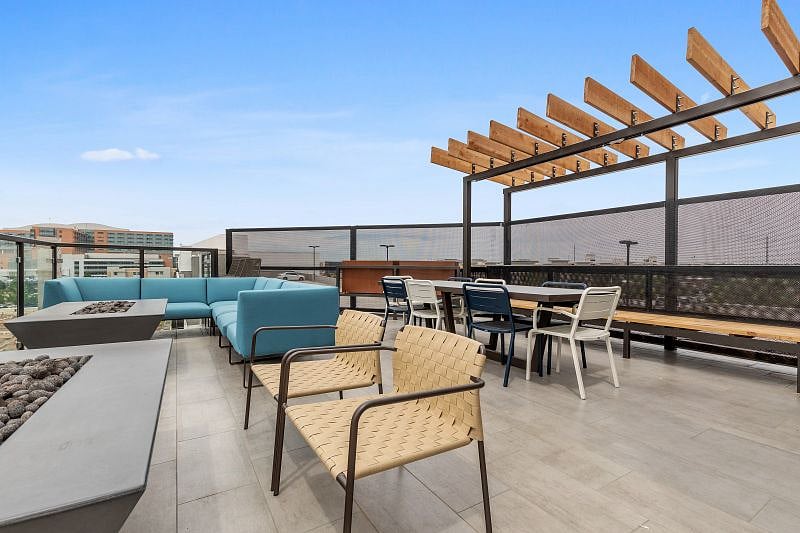Furnished Finder property 450545_1 photo 2