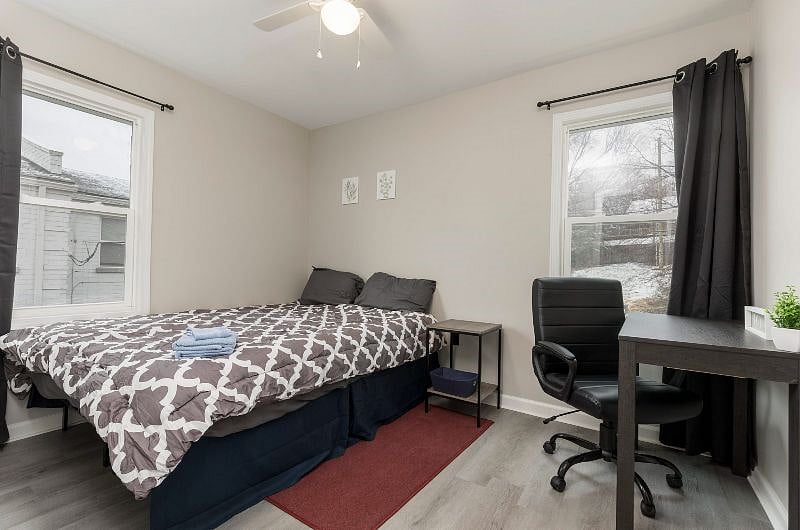 Bedroom # 2 with a work desk