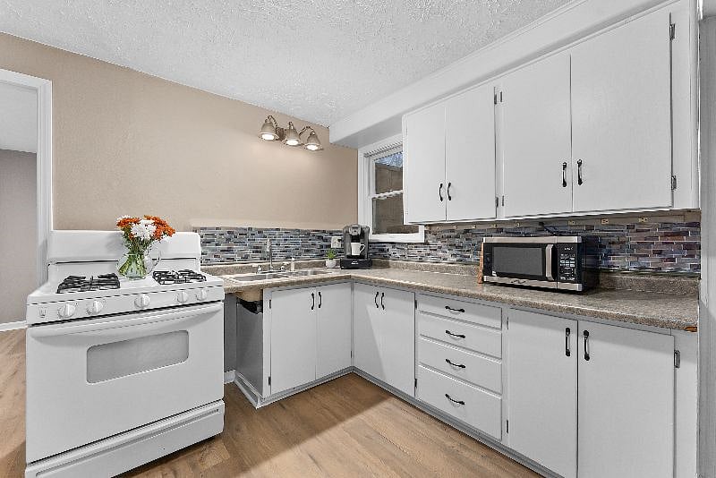 Furnished Finder property 450666_1 photo 9