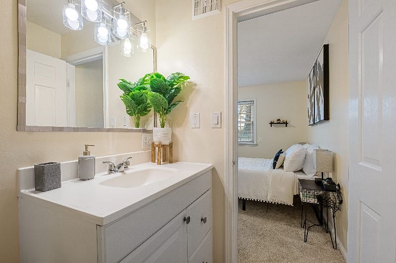 Furnished Finder property 450683_1 photo 5