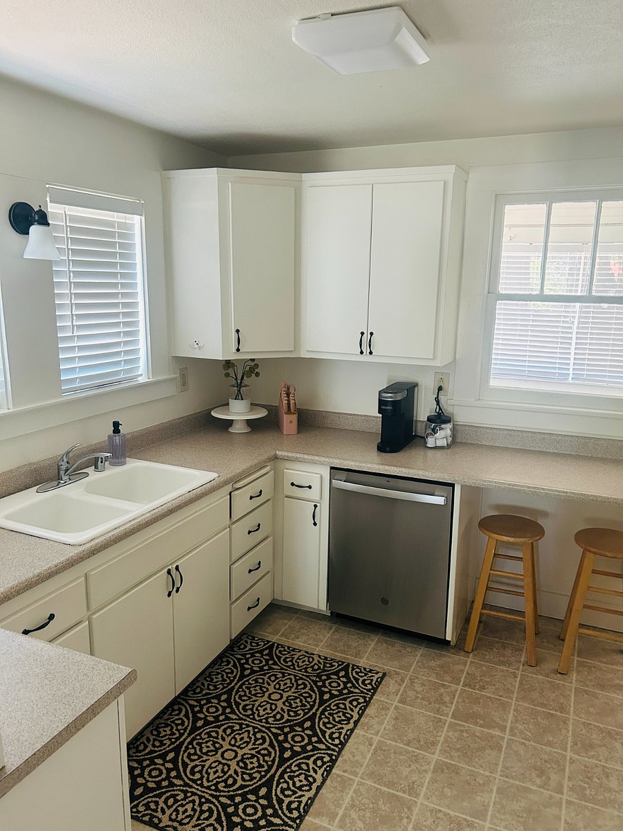 Furnished Finder property 450686_1 photo 15