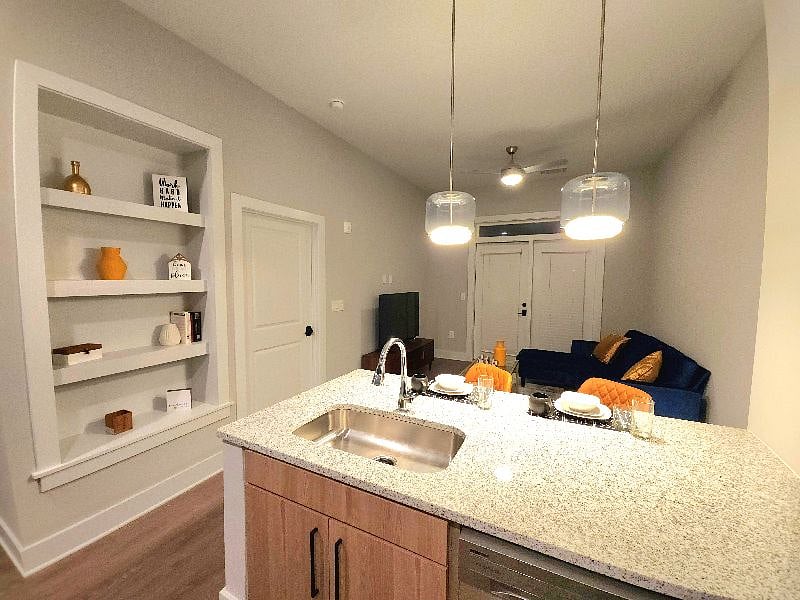 Furnished Finder property 450793_1 photo 9