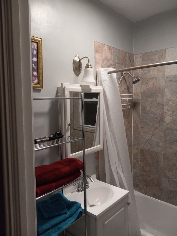 Furnished Finder property 450940_1 photo 3