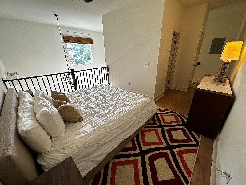 Furnished Finder property 450942_2 photo 9