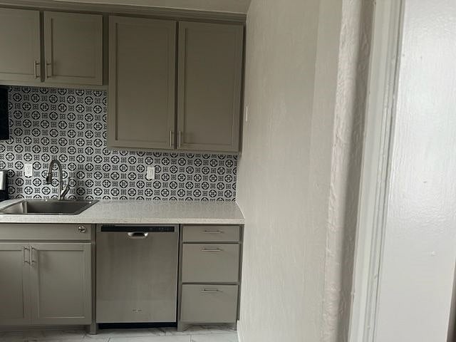 Furnished Finder property 451022_2 photo 6