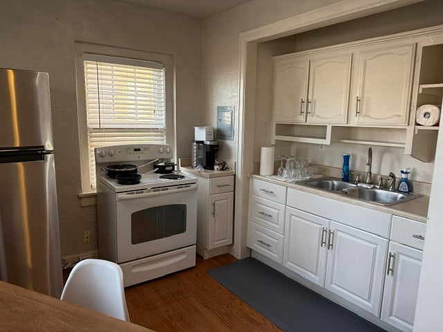 Furnished Finder property 451022_3 photo 4