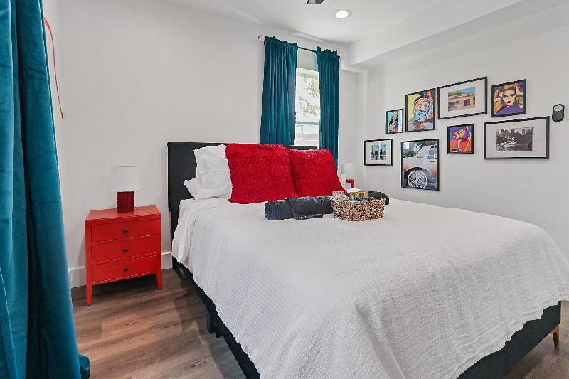 Furnished Finder property 451042_1 photo 12