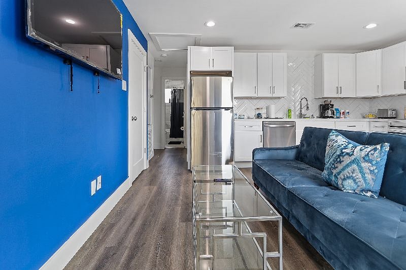 Furnished Finder property 451042_4 photo 3