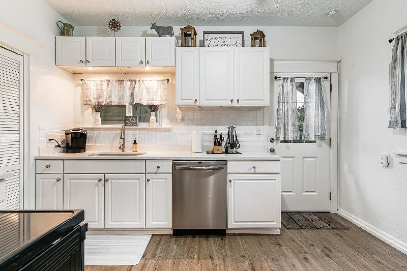 Furnished Finder property 451054_1 photo 10
