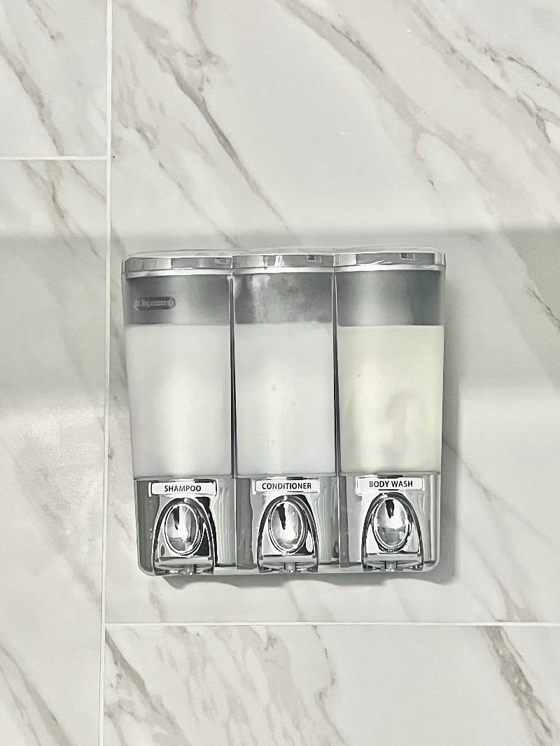 Complementary shampoo, conditioner, and body wash