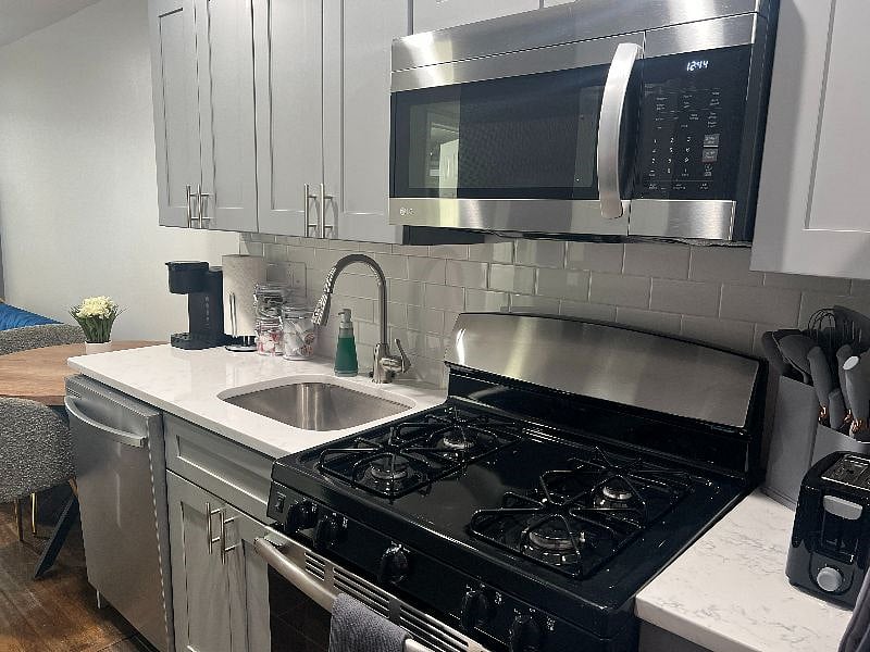 Furnished Finder property 451086_2 photo 16