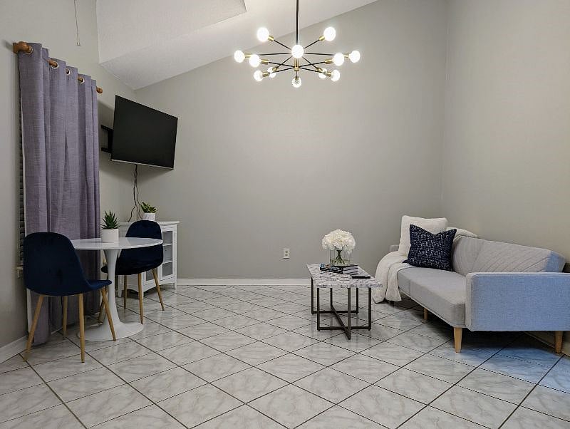 Furnished Finder property 451118_1 photo 6