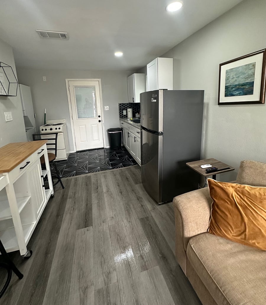 Furnished Finder property 451144_1 photo 8