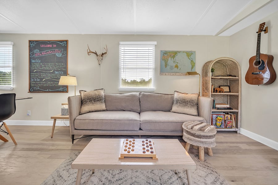 Furnished Finder property 451170_1 photo 2