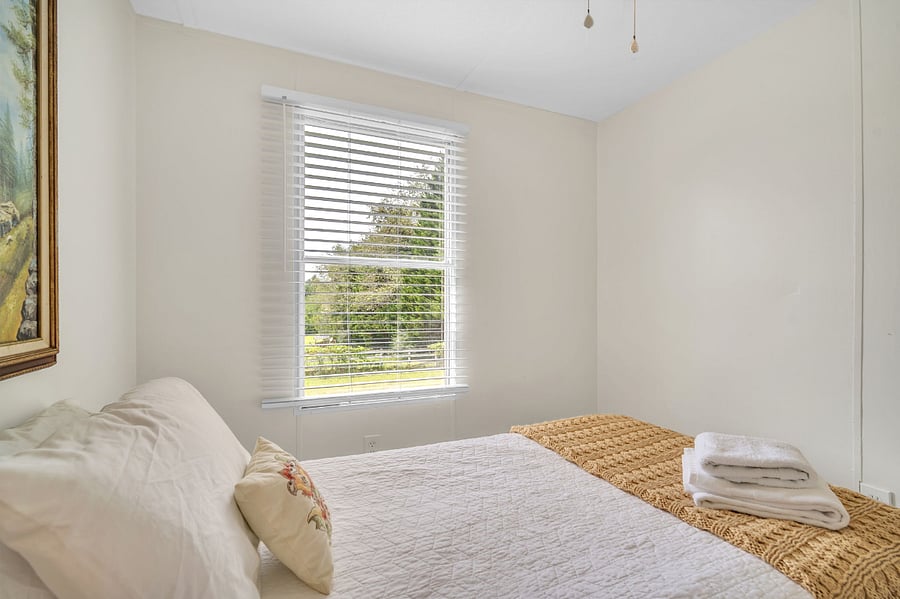 Furnished Finder property 451170_1 photo 18