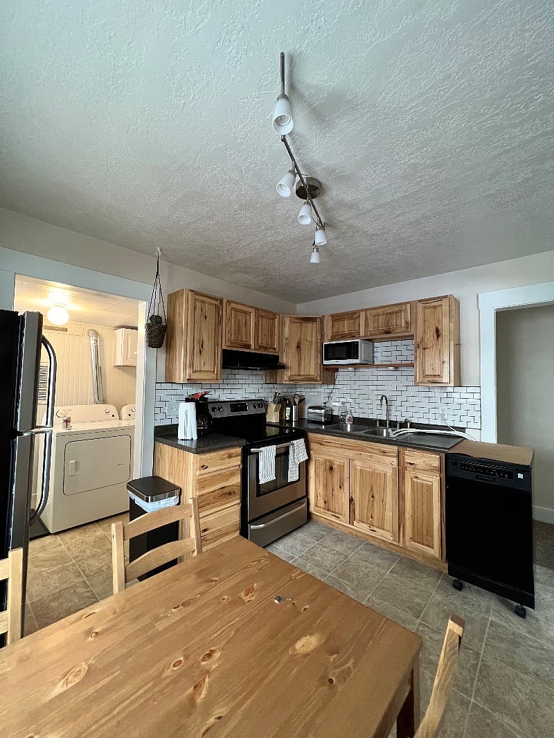 Furnished Finder property 451171_1 photo 22