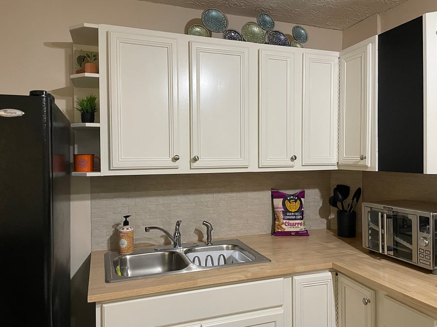 This brand new three-in- one machine is air fryer, toaster, and oven.
You can use the Chalkboard for your grocery list.