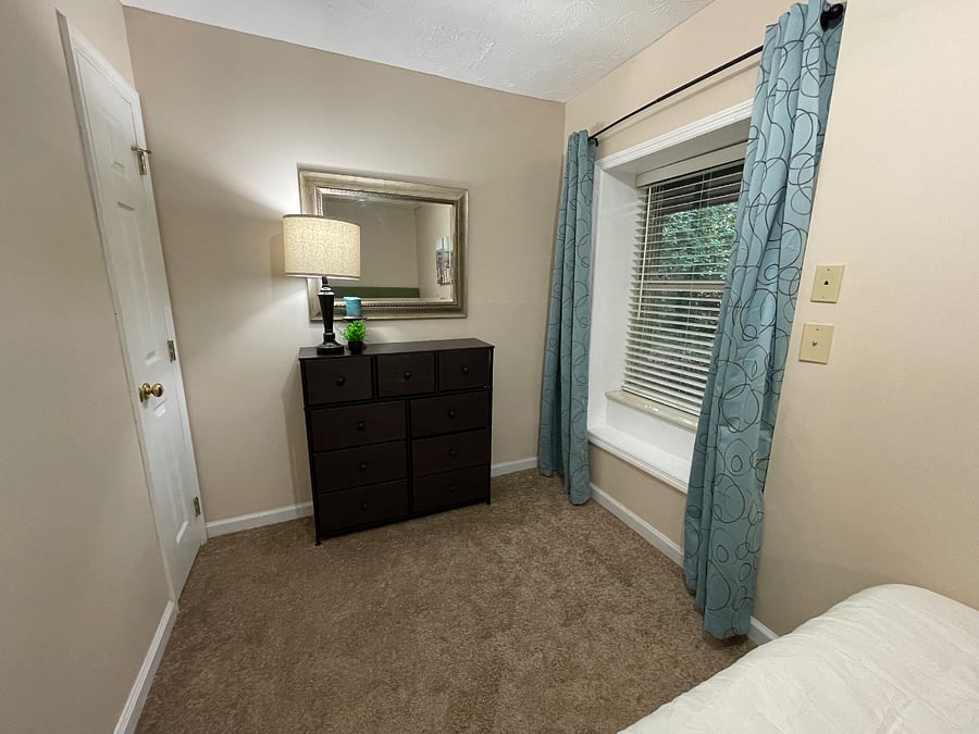 Furnished Finder property 451180_2 photo 31