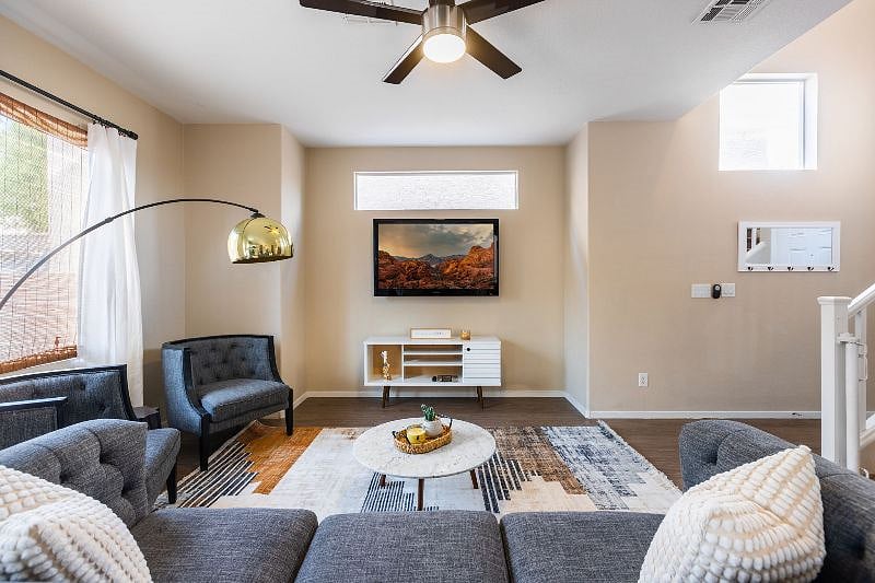 Furnished Finder property 451186_1 photo 2