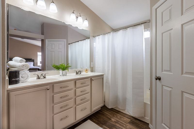 Furnished Finder property 451186_1 photo 17