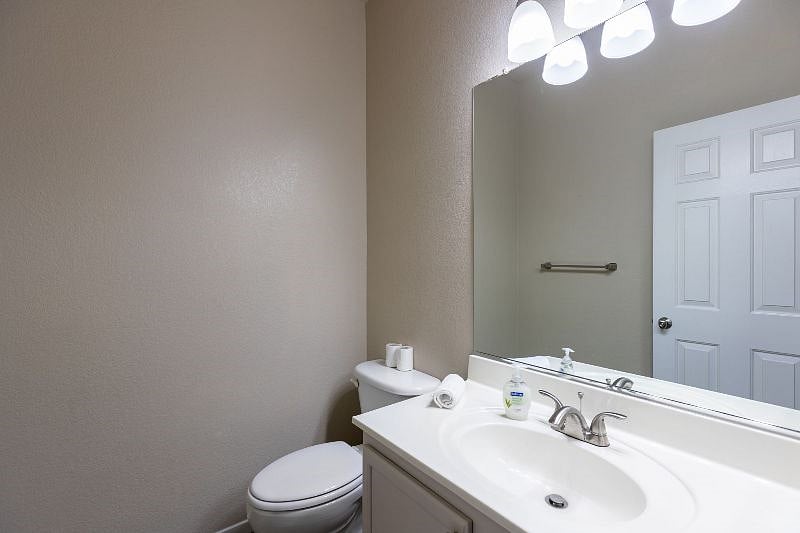 Furnished Finder property 451186_1 photo 14