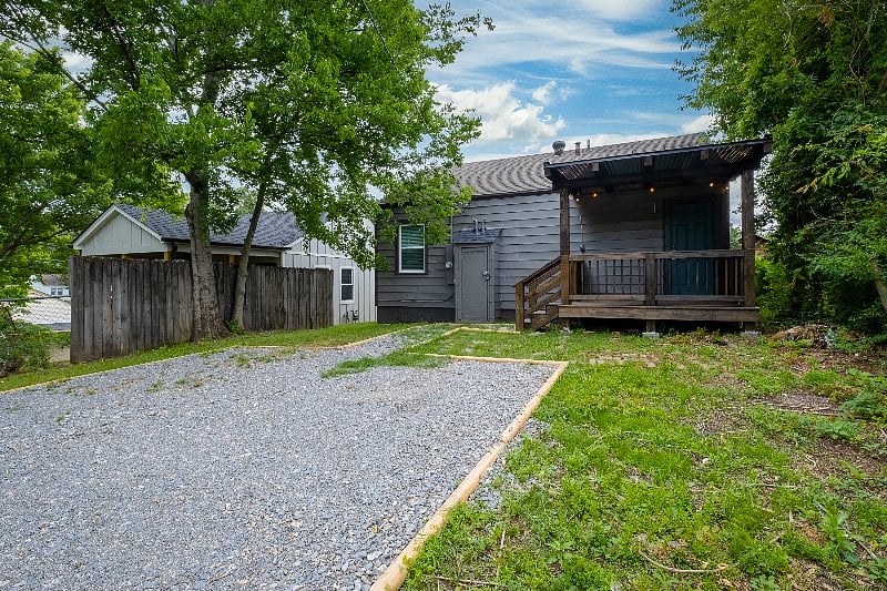 Furnished Finder property 451189_1 photo 32
