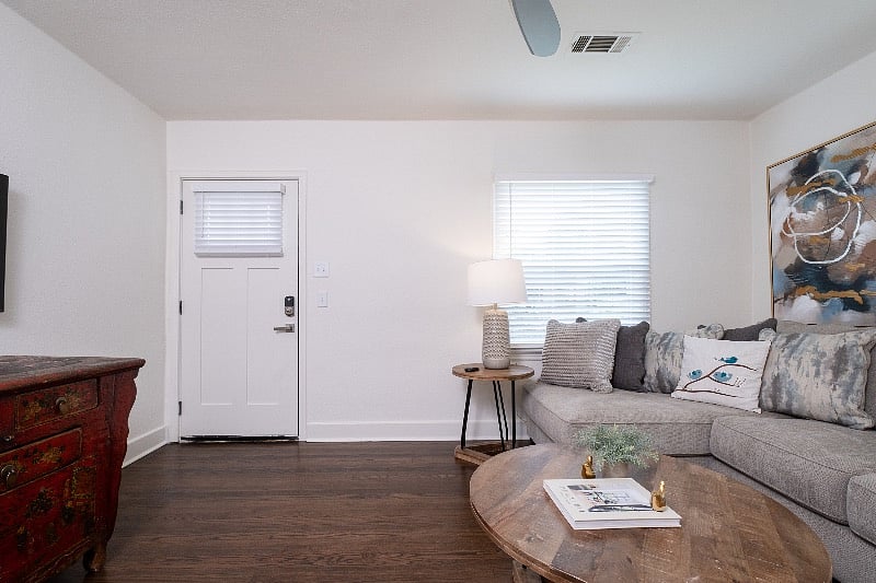 Furnished Finder property 451189_1 photo 17