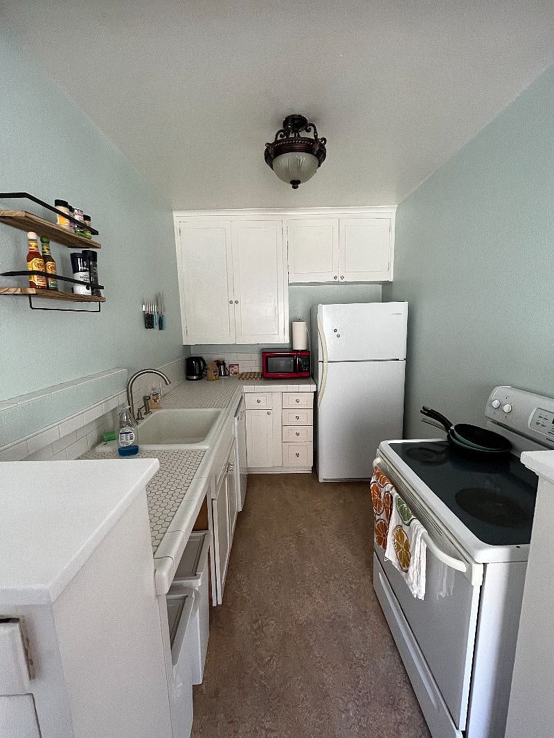 Furnished Finder property 451196_1 photo 3