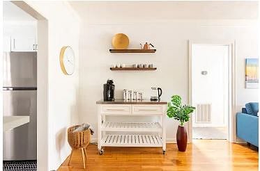 Coffee and Tea bar.