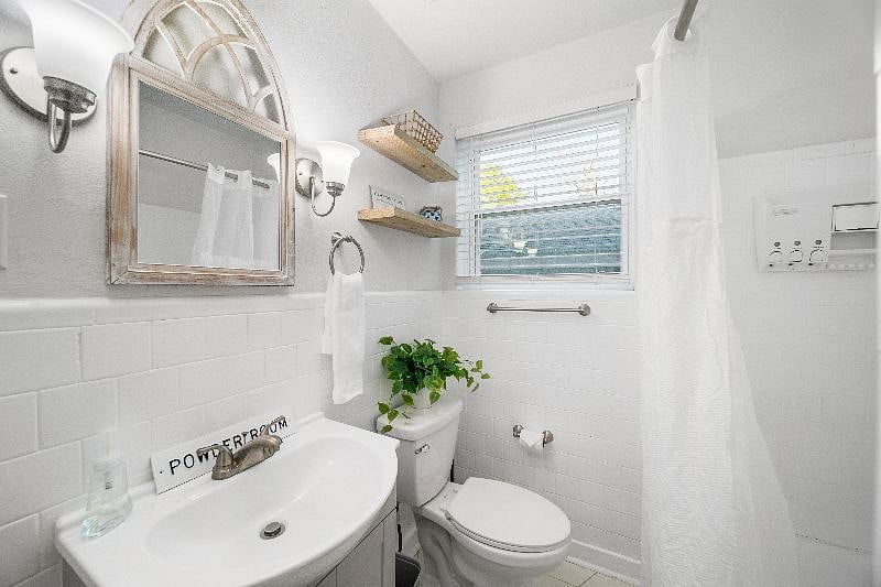 Furnished Finder property 451201_1 photo 14