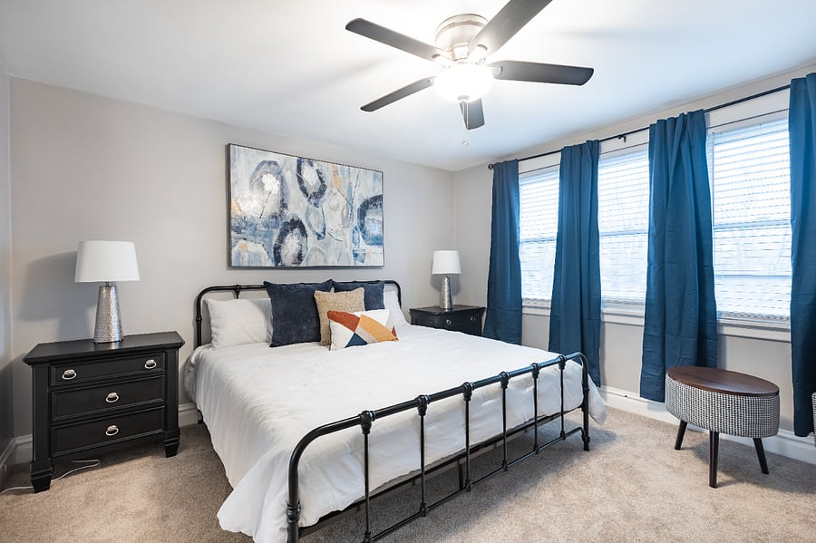 Main Bedroom, king bed.