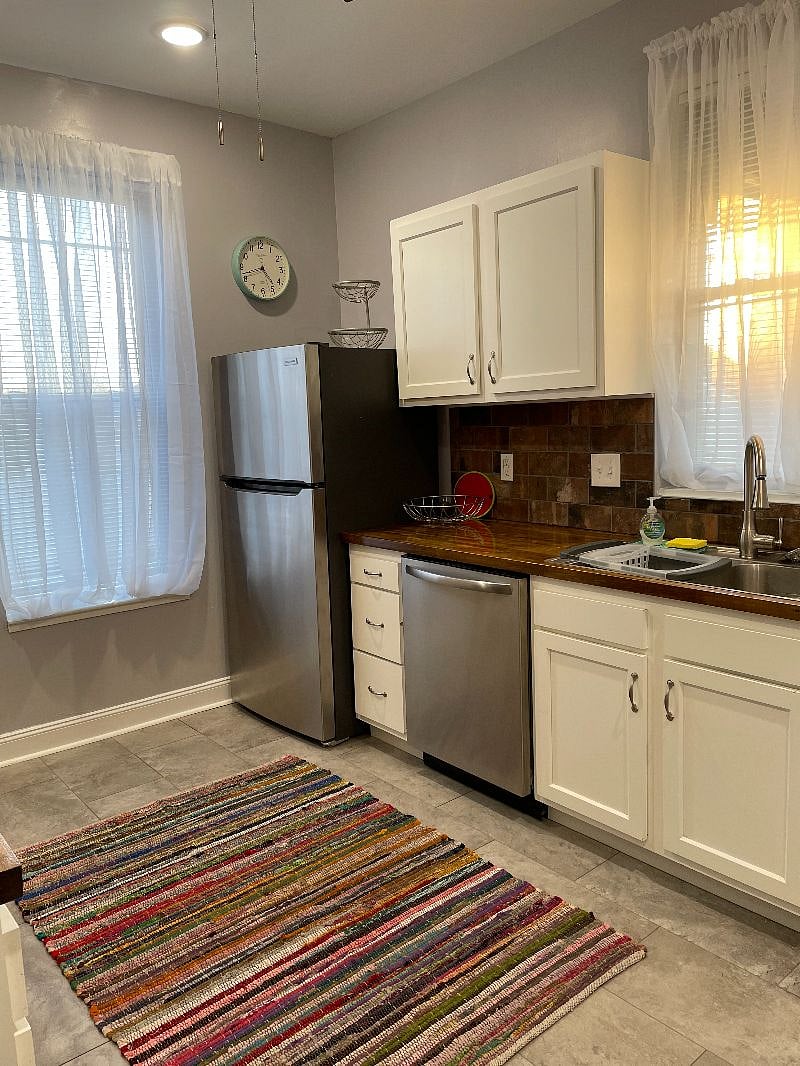 Furnished Finder property 451231_1 photo 13