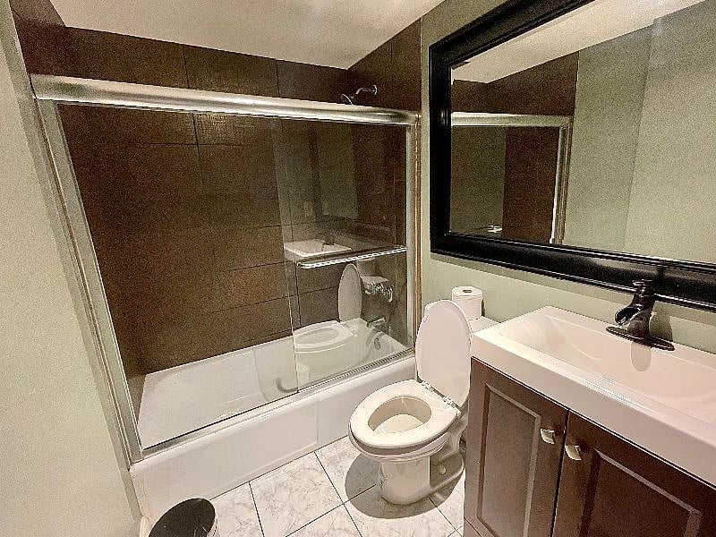 Furnished Finder property 451270_1 photo 12