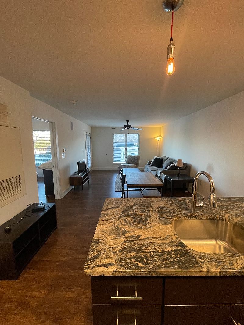 Furnished Finder property 451327_1 photo 6